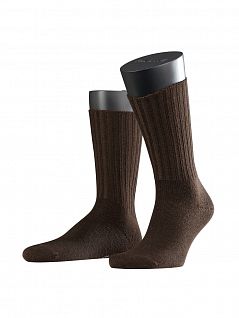 Комфортные мужские носки из натуральной шерсти коричневого цвета FALKE 14497 Nelson Коричневый 5930